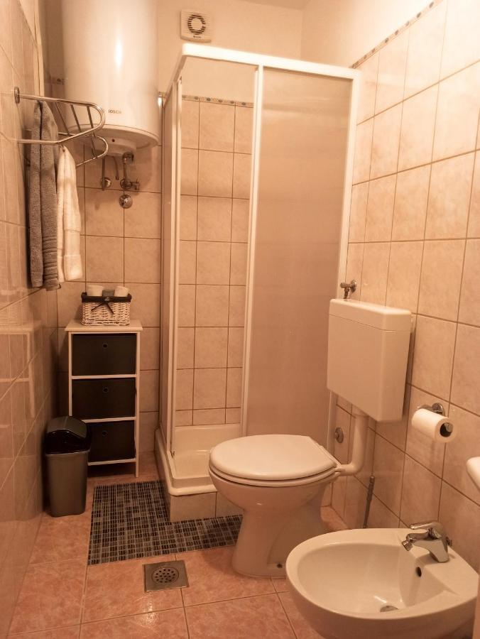 Apartman Dora プーラ エクステリア 写真