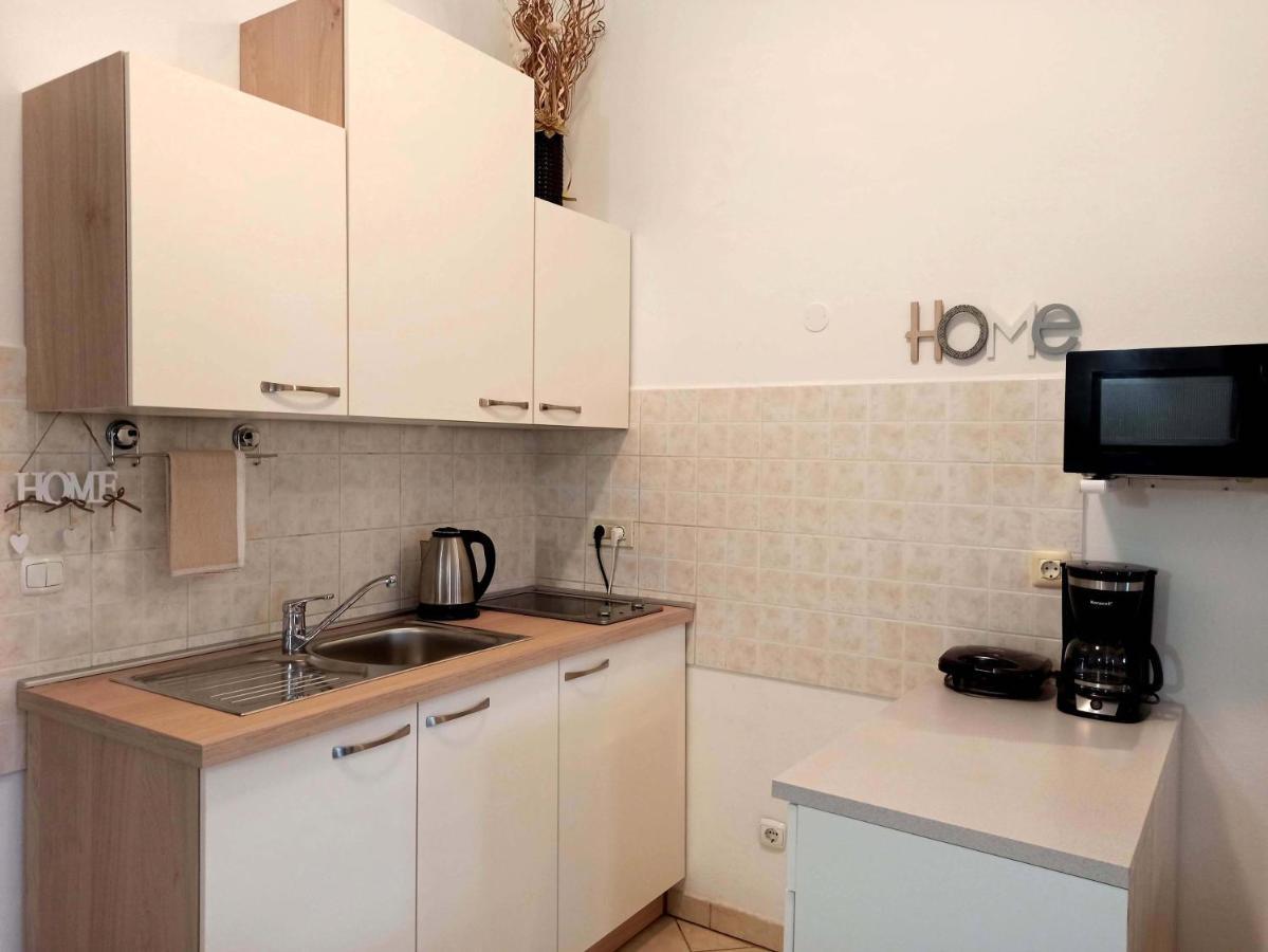 Apartman Dora プーラ エクステリア 写真